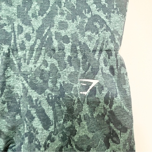 Gymshark Green Animal Print Leggings Size XS - Picture 8 of 9